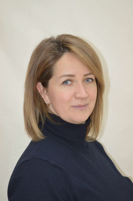 Педагогический работник Арутюнян Елена Александровна