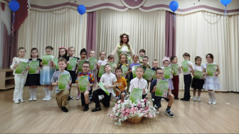 Конкурс чтецов 🗣"Времена года".