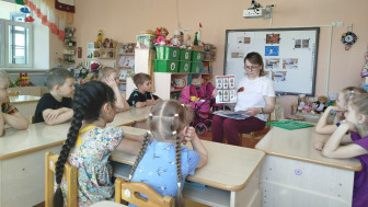 ✨Воспитанники группы "Радуга" проверили свои знания о событиях Великой Отечественной войны и Дня Победы через игры "Победный май" и "Ордена медали🎖".